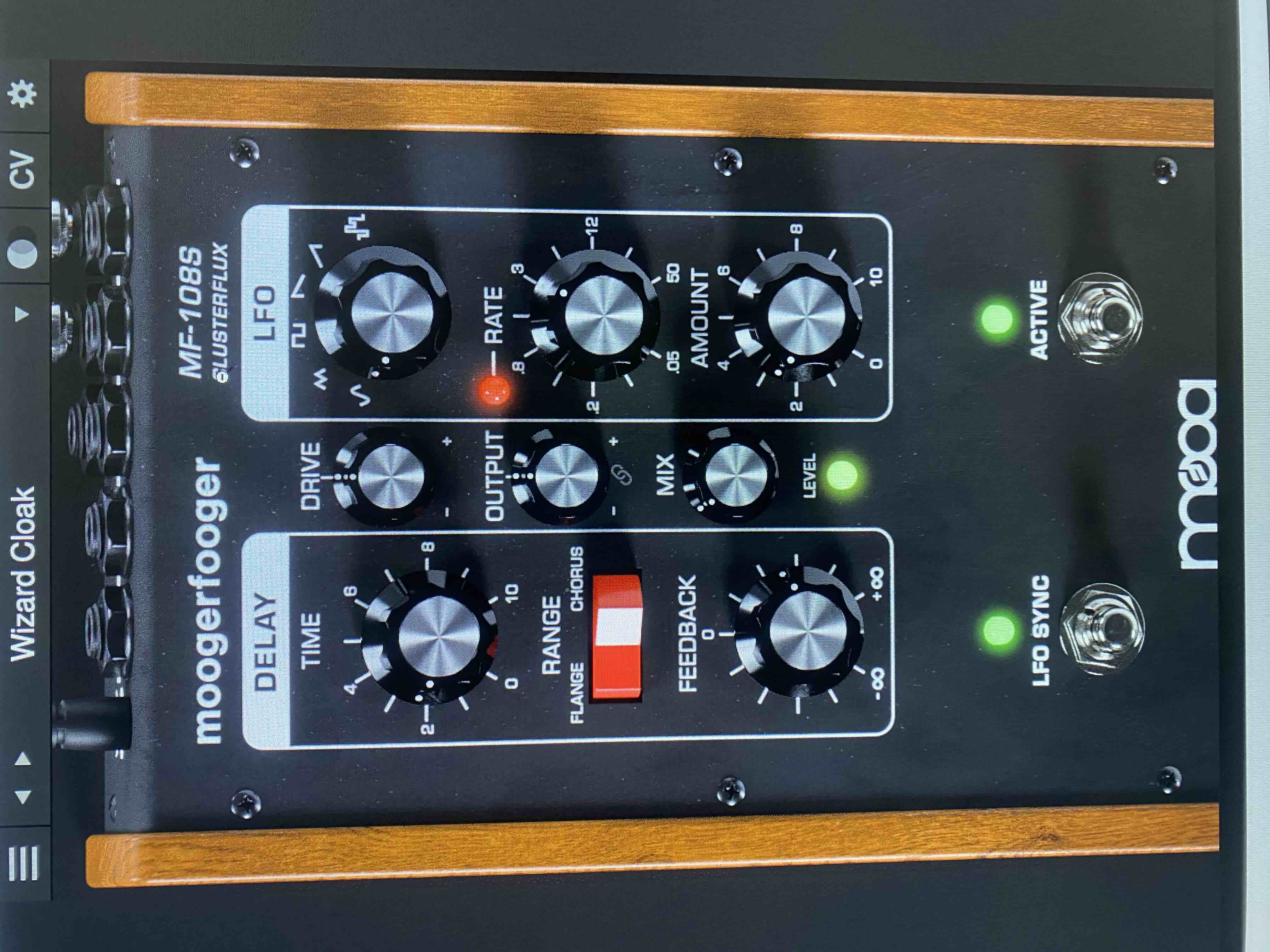 moog MoogerFooger MF-108S ClusterFlux